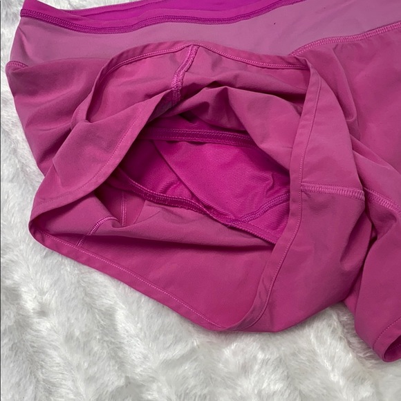 Lululemon athletica shorts size 8 - Picture 2 of 7